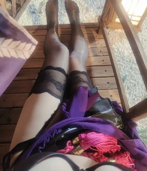 英语老师躺下让我c她视频