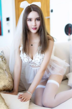 壮男被多台机器强制榨精