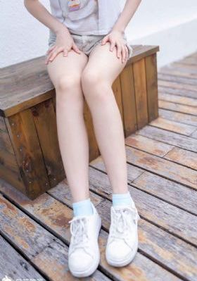 不穿内衣的瑜伽教练在线观看