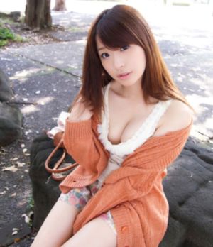25岁的女高中生