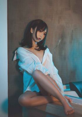 挣扎吧亚君
