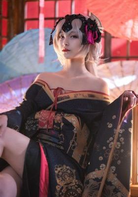 舔舔的女人